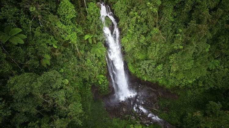 Air Terjun Cunca Rede