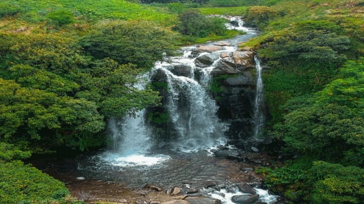 Air Terjun Lembanna