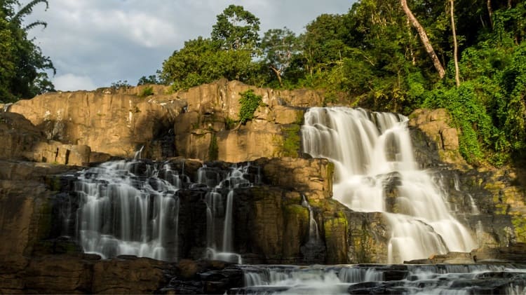 Air Terjun Parangloe