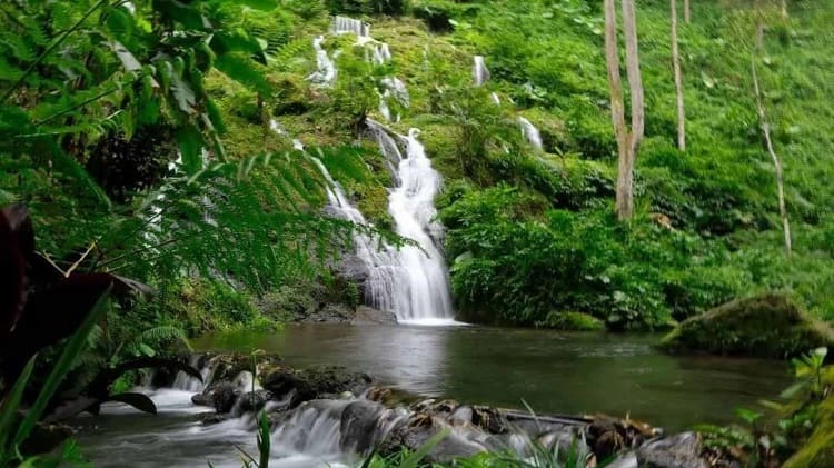 Air Terjun Pelisan