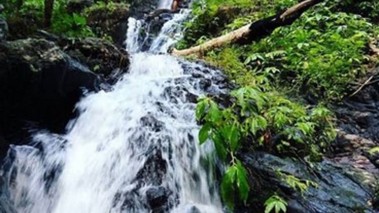 Air Terjun Salu Baribi