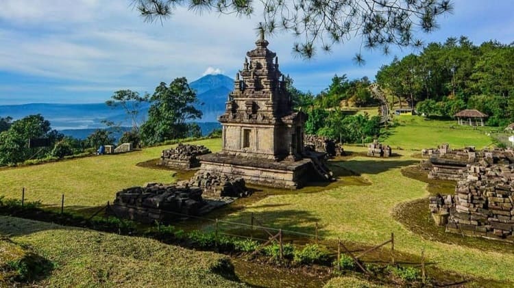 Candi Setono Gedong