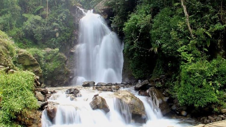 Curug Cipamingkis