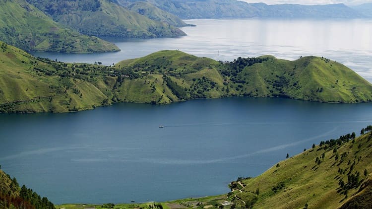 Danau Toba (Sumatera Utara)