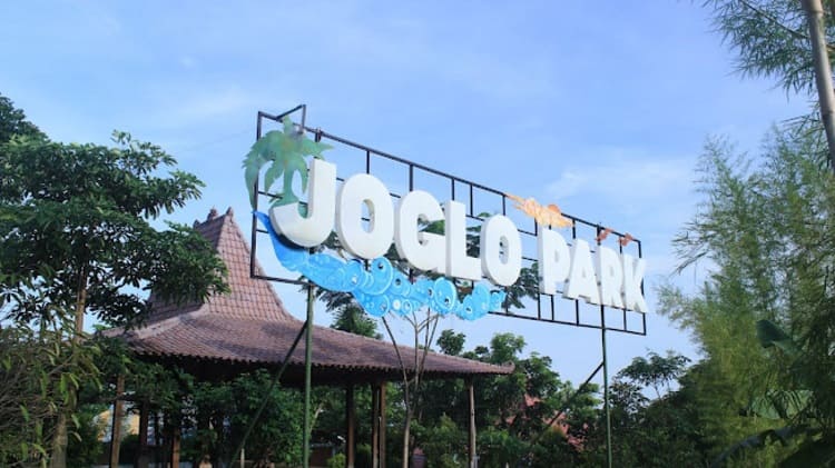 Joglo Park Pacet