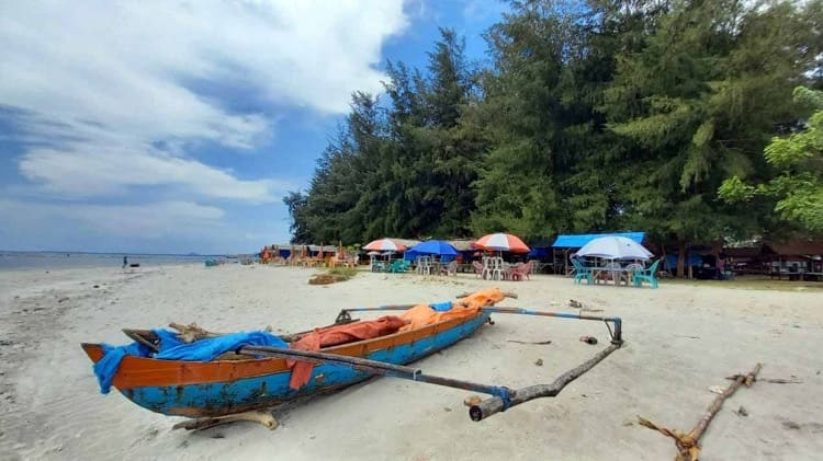 Pantai Tiku