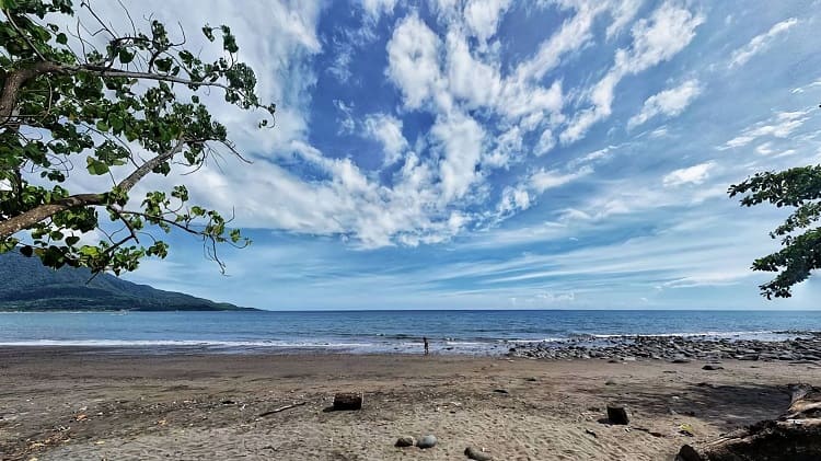 Pantai Watu Pajung