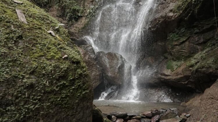 Air Terjun Sarassa